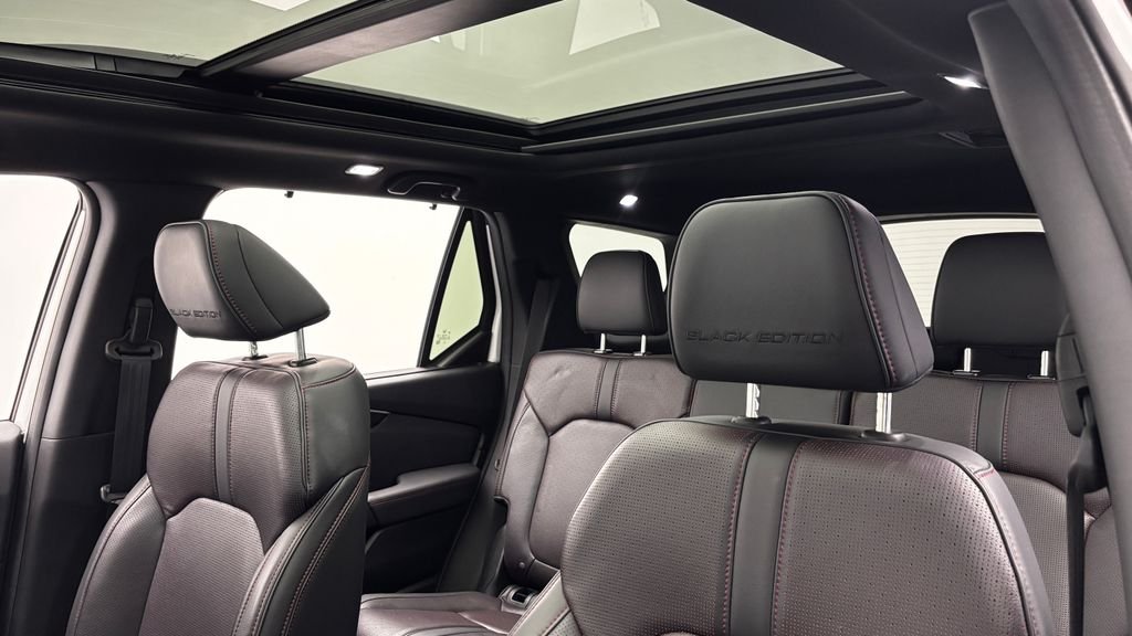 Used 2025 White Honda Black Edition image 19