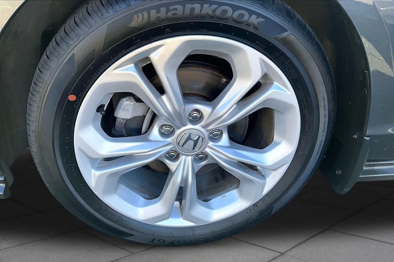 Used 2024 Meteorite Gray Metallic Honda 1.5T LX image 11
