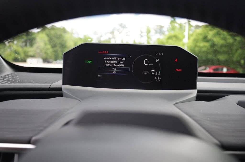 New 2026 Wind Chill Pearl <sup>1</sup> Toyota  SE image 33
