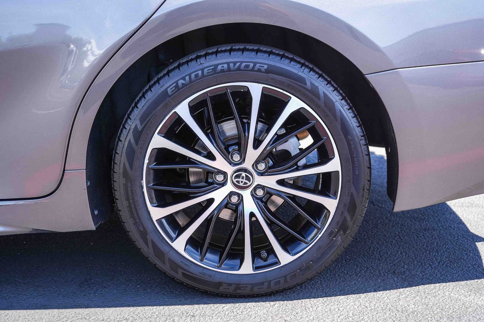 Used 2019 Gray Toyota SE image 10