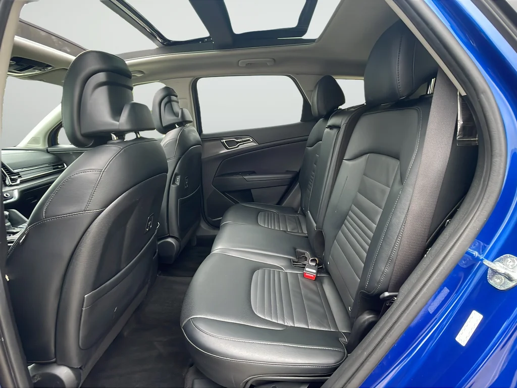 Used 2024 Blue Kia SX-Prestige image 27