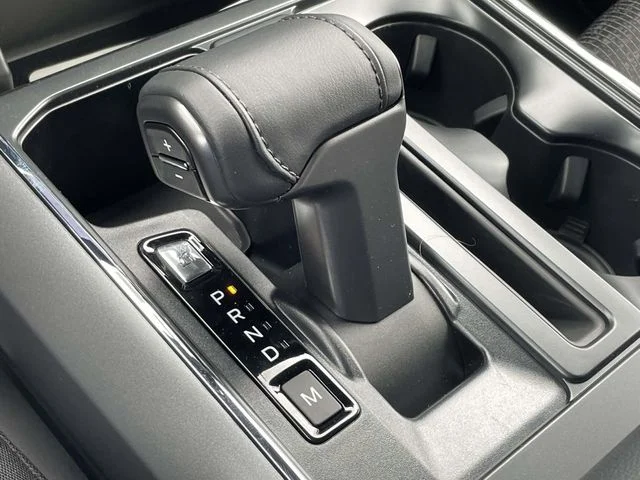 New 2026 Avalanche Ford XLT image 30
