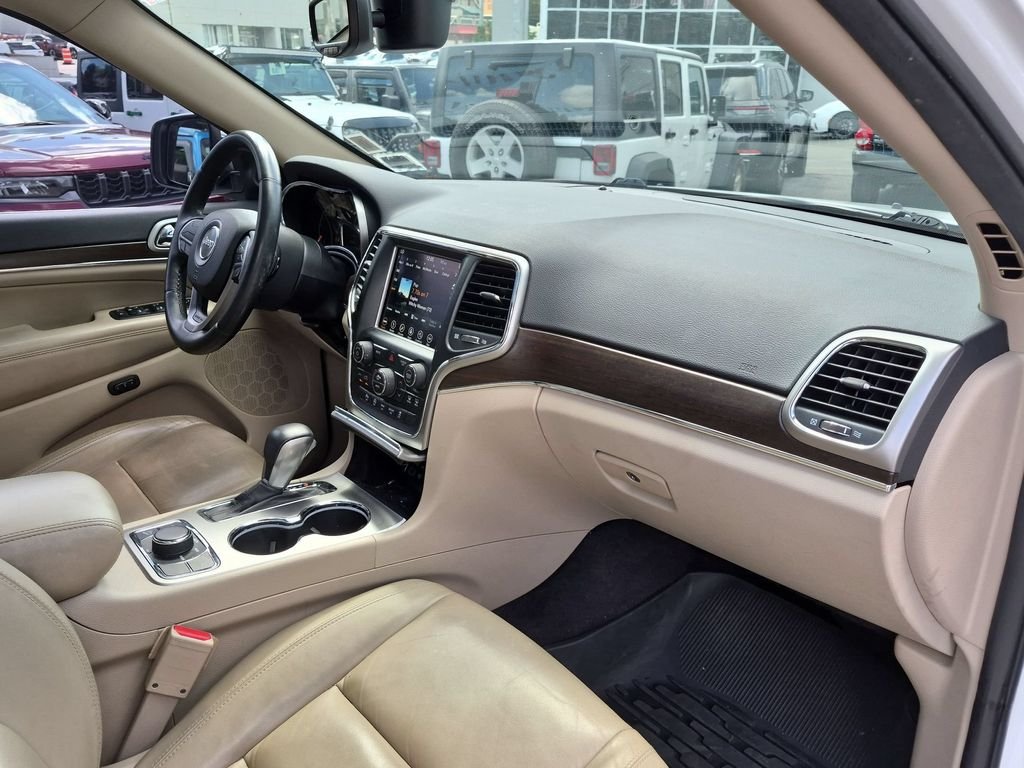 Used 2018 White Jeep Limited image 28