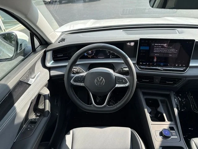 New 2026 Pure White Volkswagen SE image 10