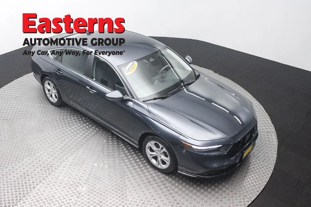 Used 2023 Gray Honda LX image 3
