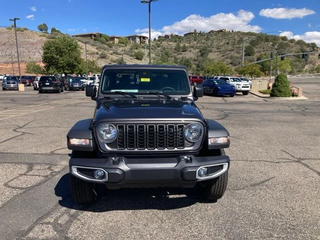 New 2025 Granite Crystal Metallic Clear-Coat Exterior Paint Jeep Sport S image 3