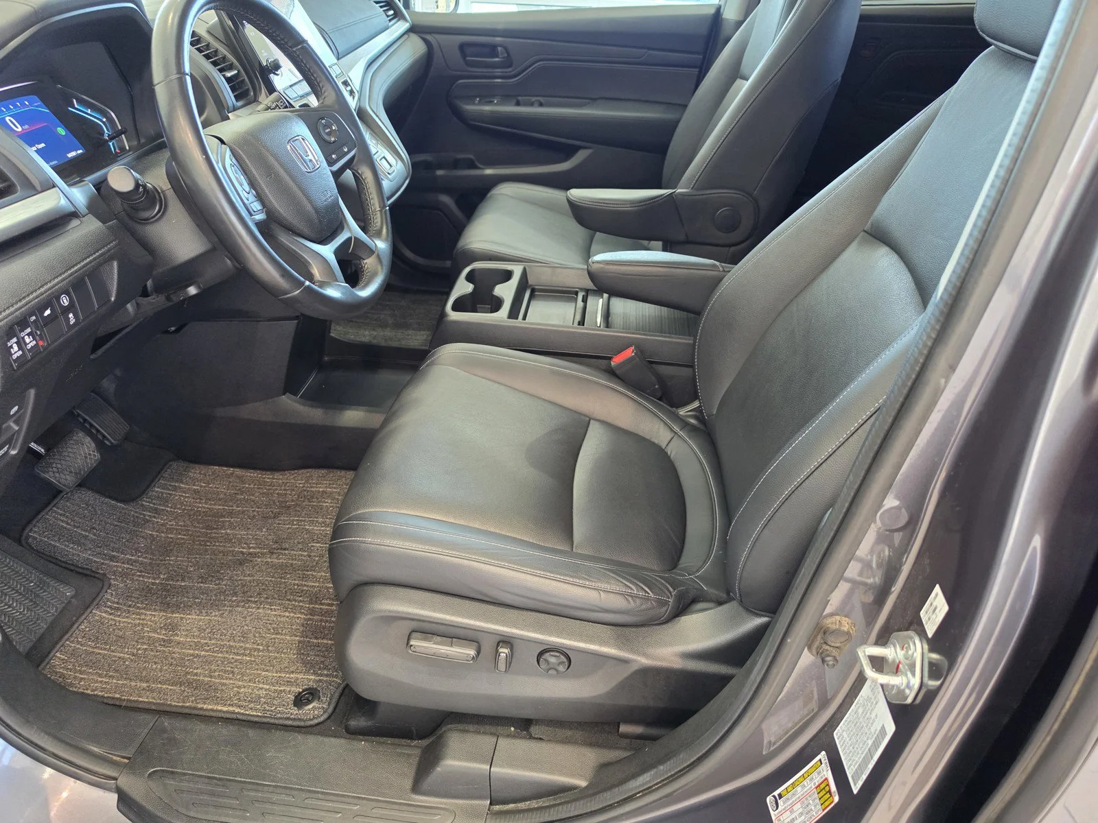 Certified Used 2024 Modern Steel Metallic Honda EX-L image 45
