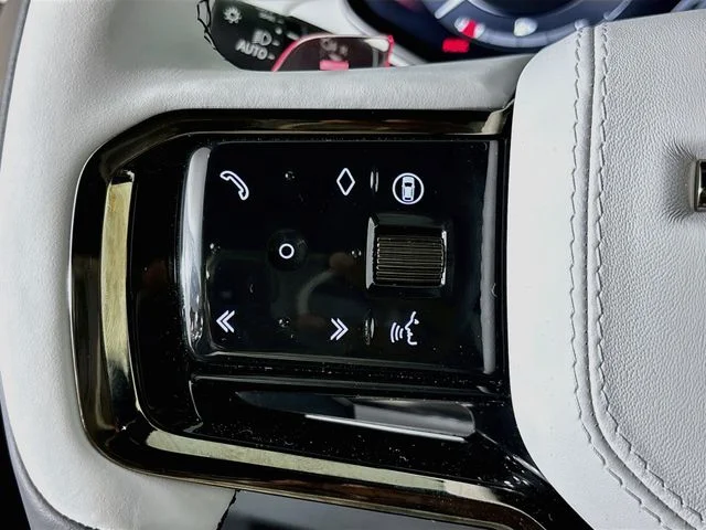 New 2027 Gray Land Rover SV image 10