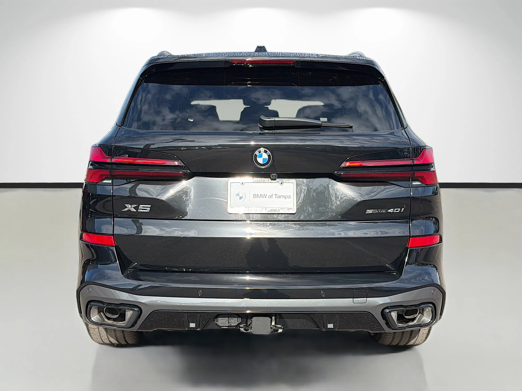 New 2026 Black Sapphire Metallic BMW sDrive40i image 4