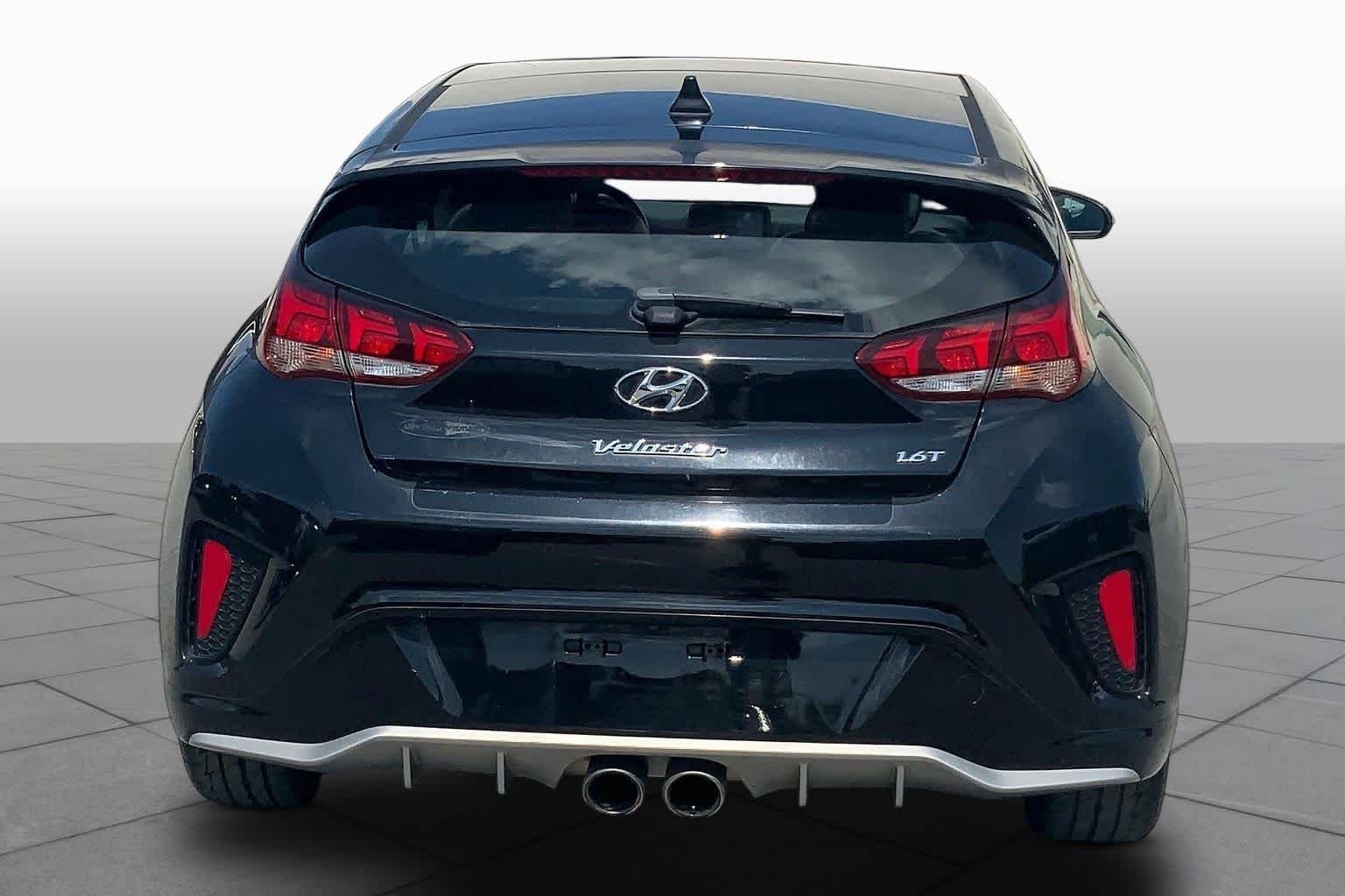 Certified Used 2020 Ultra Black Hyundai Turbo image 5
