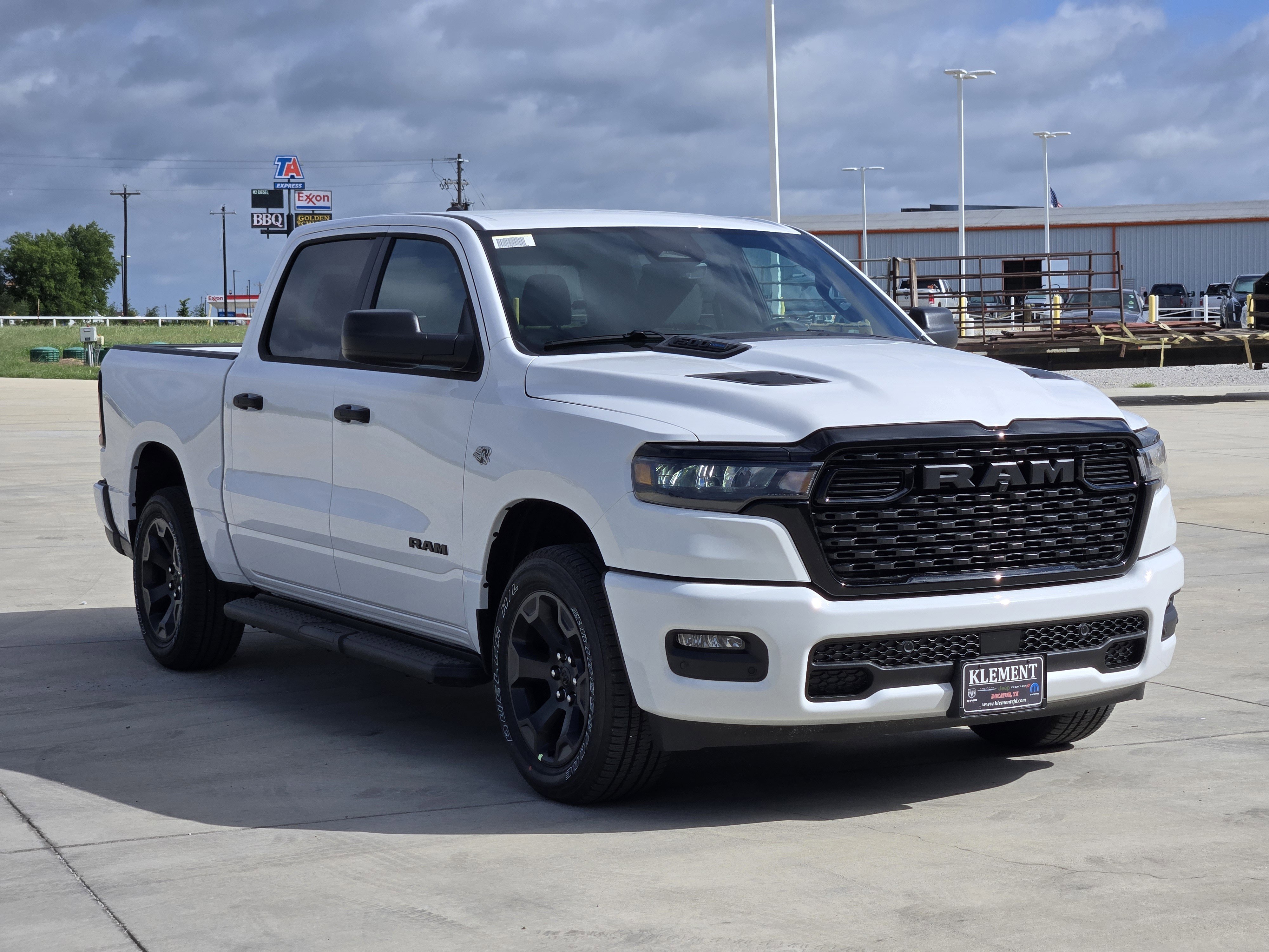 New 2026 Bright White Clear-Coat Exterior Paint RAM Express image 3