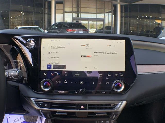 2026 Lexus RX PHEV 450h+ - Photo 16