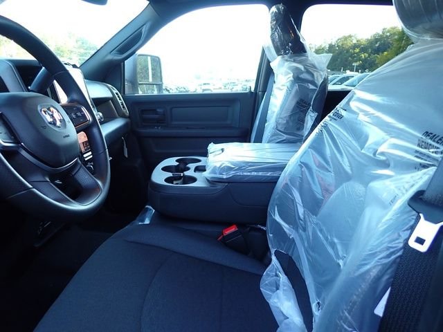 2026 RAM 3500 Tradesman - Photo 13