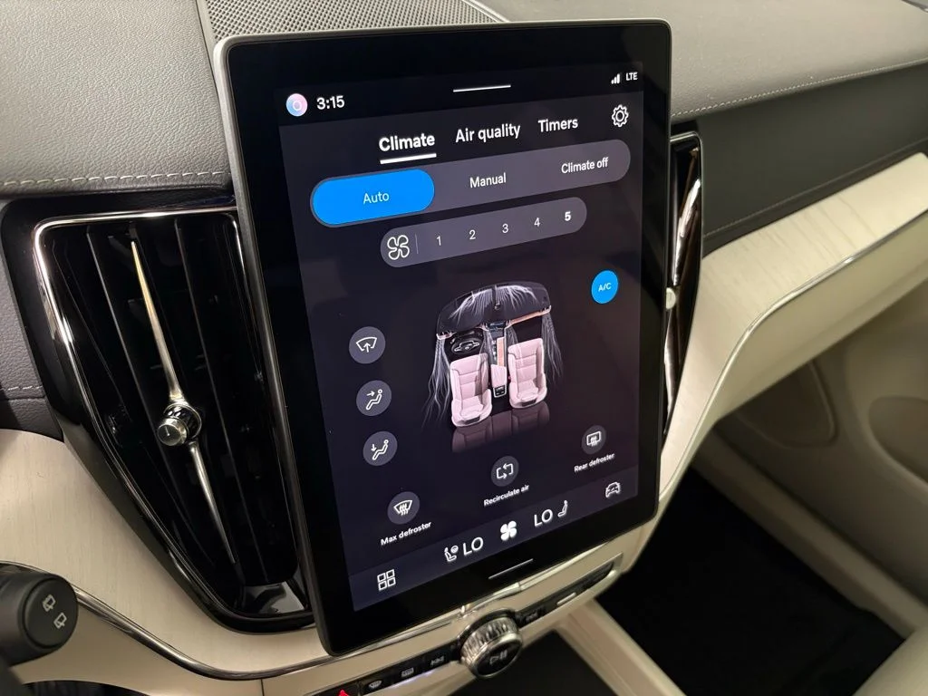 New 2026 Vapour Grey Volvo Ultra image 27