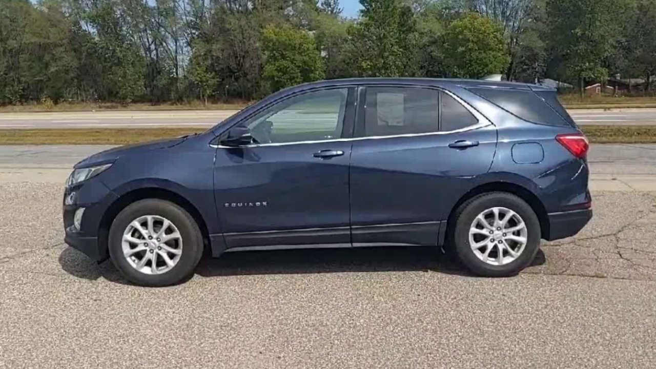 2018 Chevrolet Equinox LT photo 3