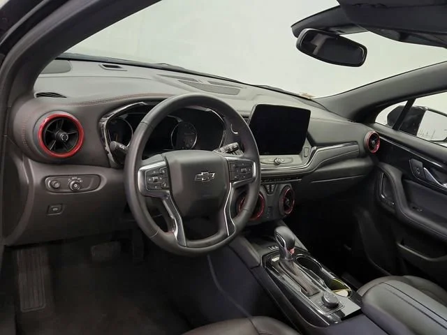 Used 2025 Black Chevrolet RS image 17