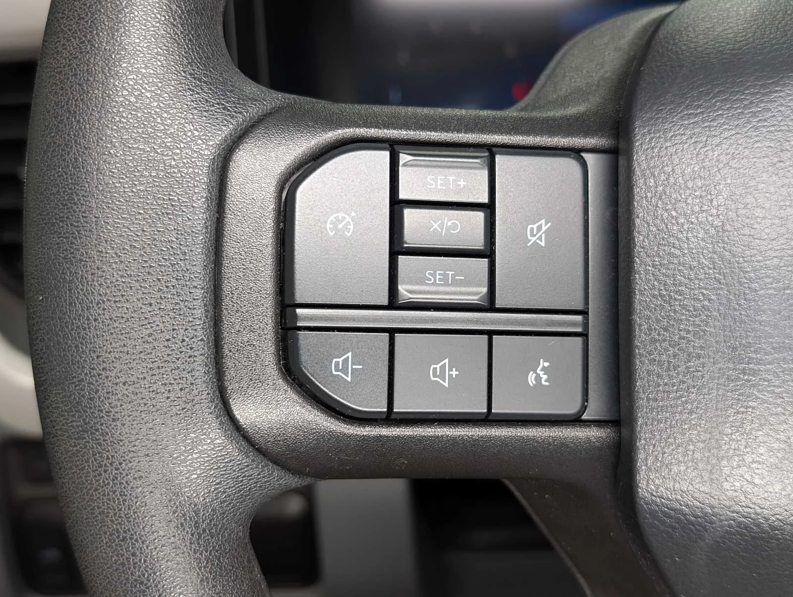 Used 2024 Darkened Bronze Ford XLT image 37