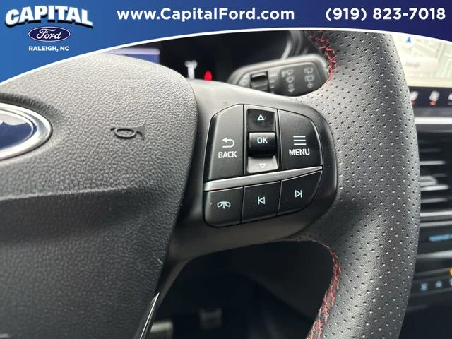 Used 2023 Silver Ford ST-Line image 26