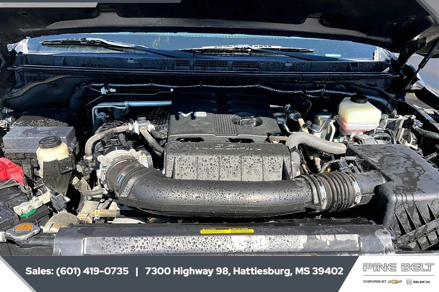 Used 2022 Gun Metallic Nissan S image 9