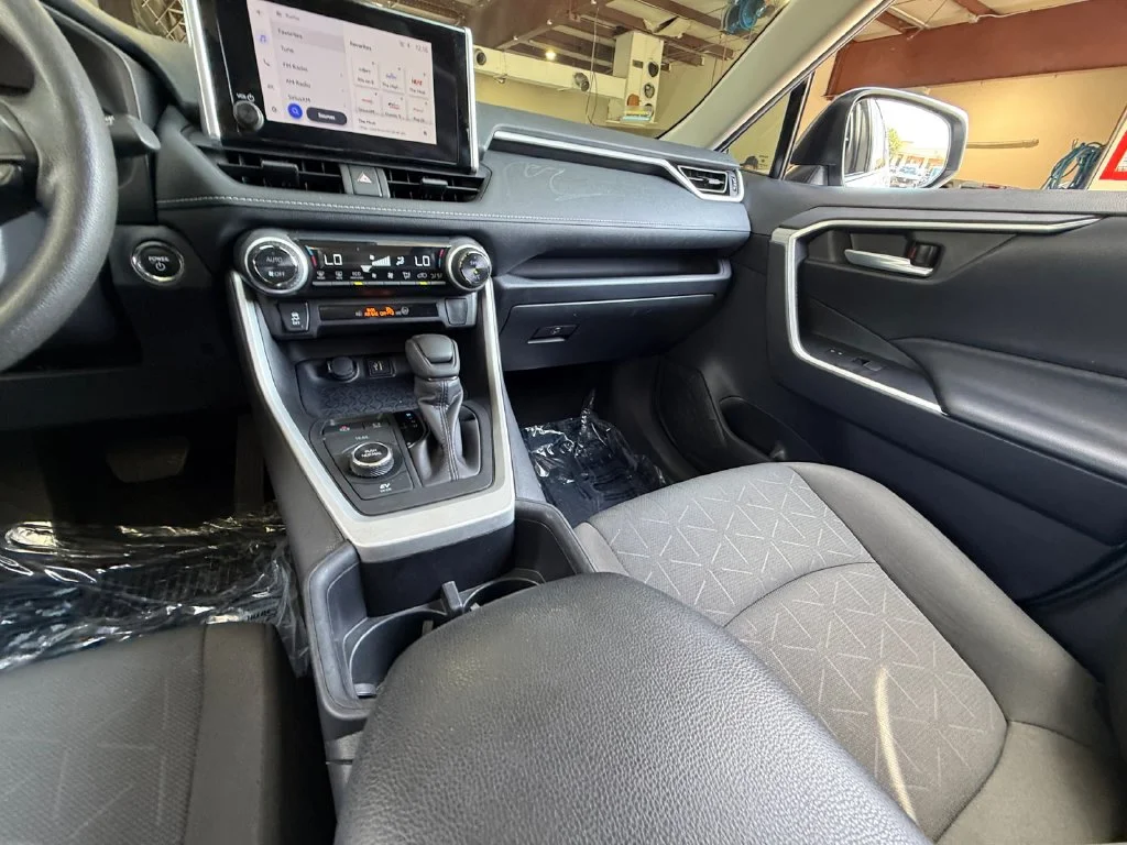 Used 2025 Silver Toyota XLE image 15