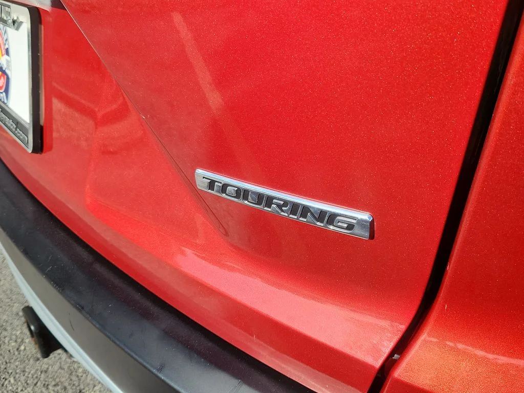 Used 2019 Red Honda Touring image 15