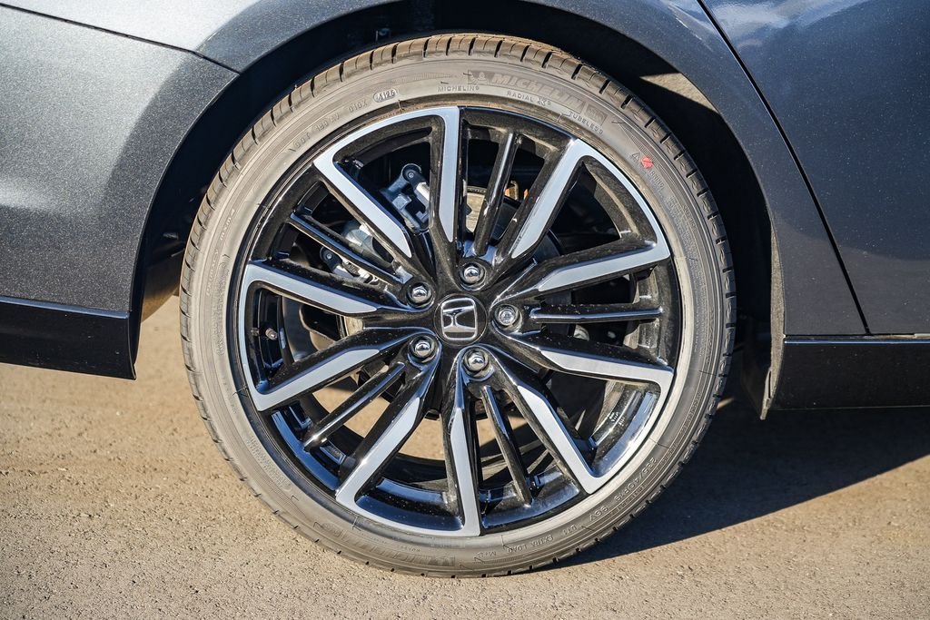 New 2026 Meteorite Gray Metallic Honda Touring image 12