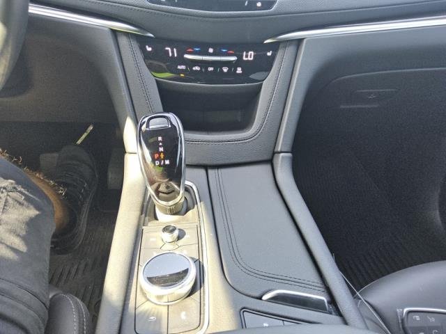 Used 2025 Black Cadillac Premium Luxury image 5