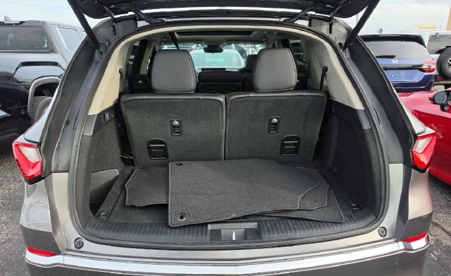 Used 2024 Liquid Carbon Metallic Acura 3.5L image 9