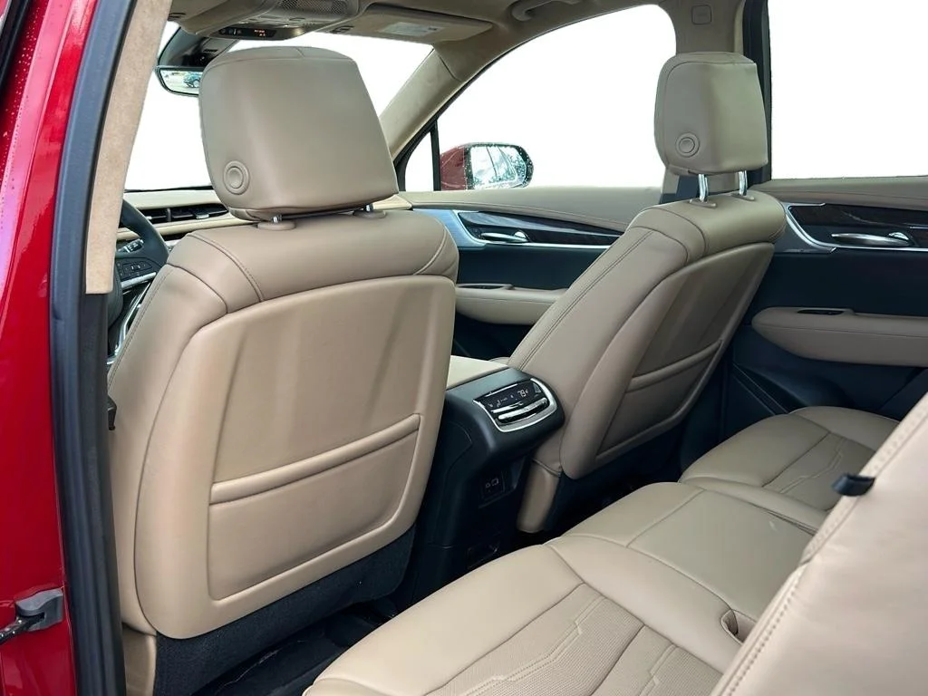 2025 Cadillac XT6 Premium Luxury - Photo 7