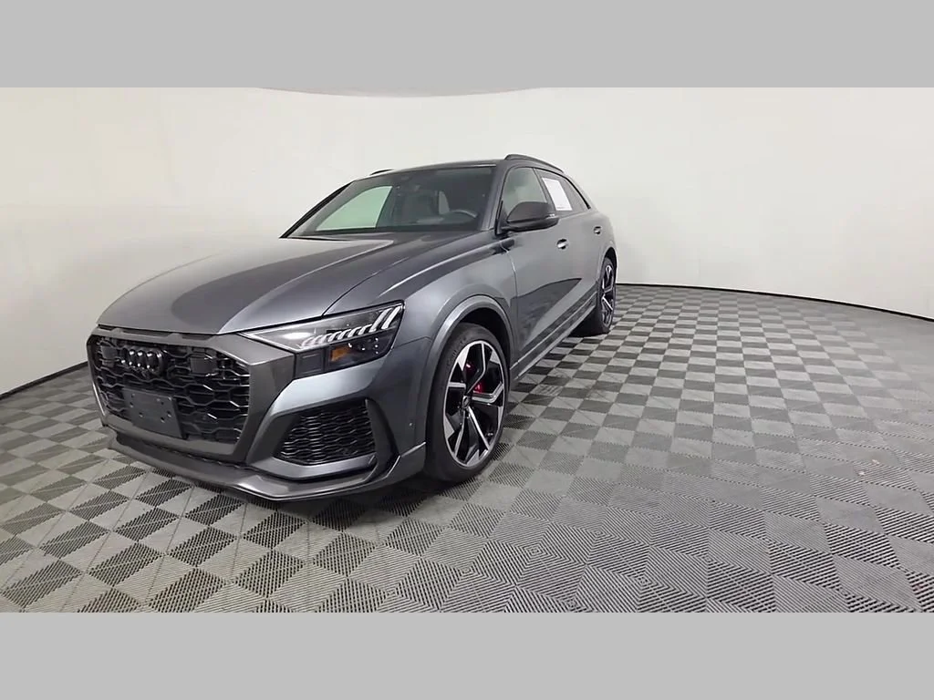 Used 2024 Daytona Gray Pearl Effect Audi 4.0T image 50