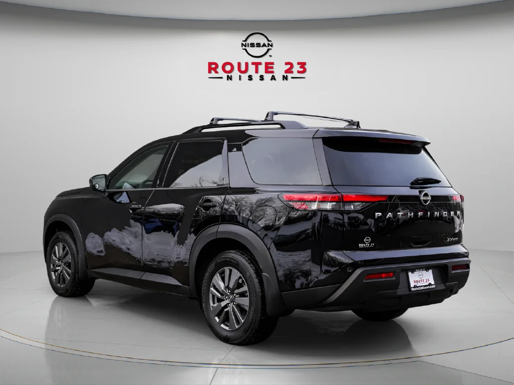 2024 Nissan Pathfinder SV - Photo 4