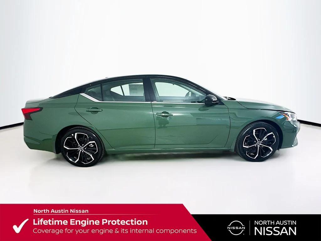 New 2026 Green Nissan 2.5 SR image 9