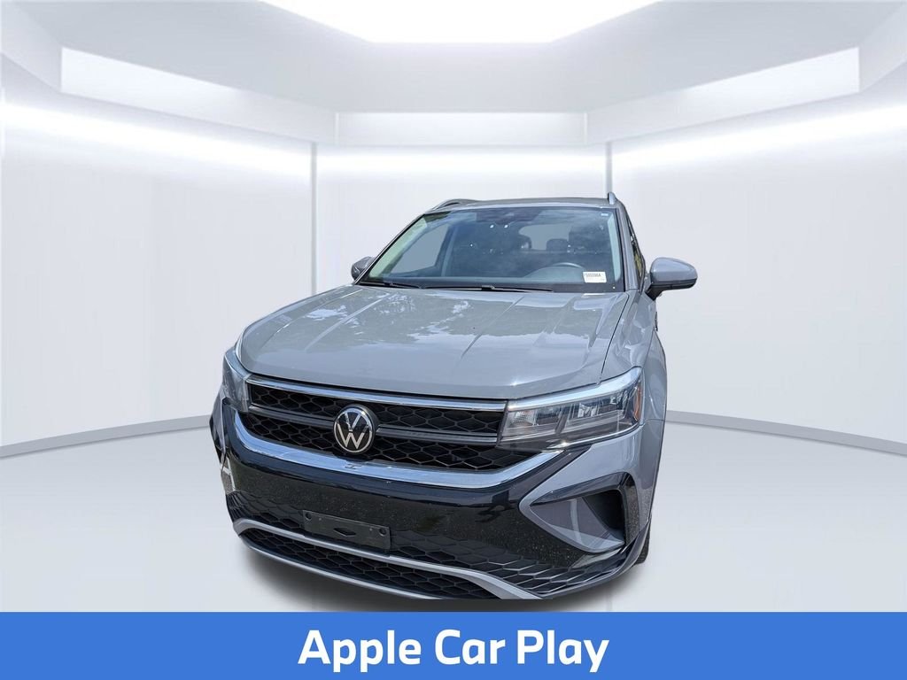 Used 2024 Gray Volkswagen 1.5T SE image 2