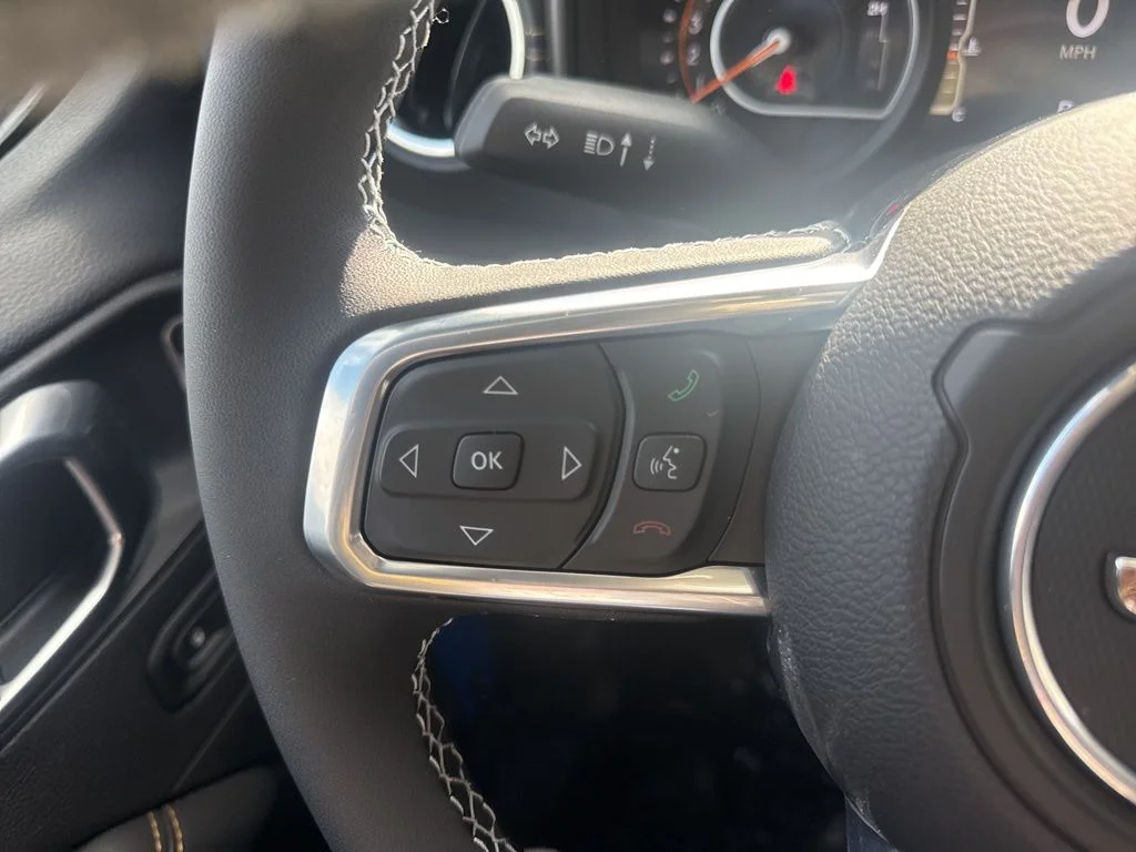 2025 Jeep Wrangler 4-Door Sahara - Photo 23