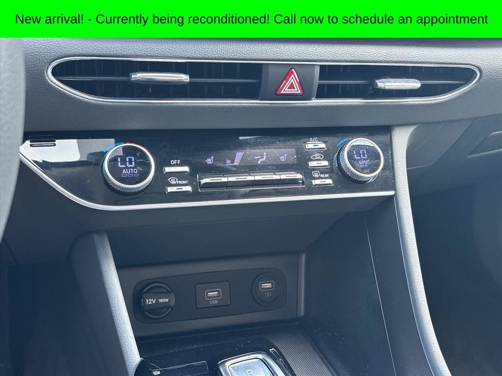 Used 2023 Gray Hyundai SEL image 17
