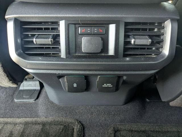 Used 2023 Carbonized Gray Metallic Ford Lariat image 19