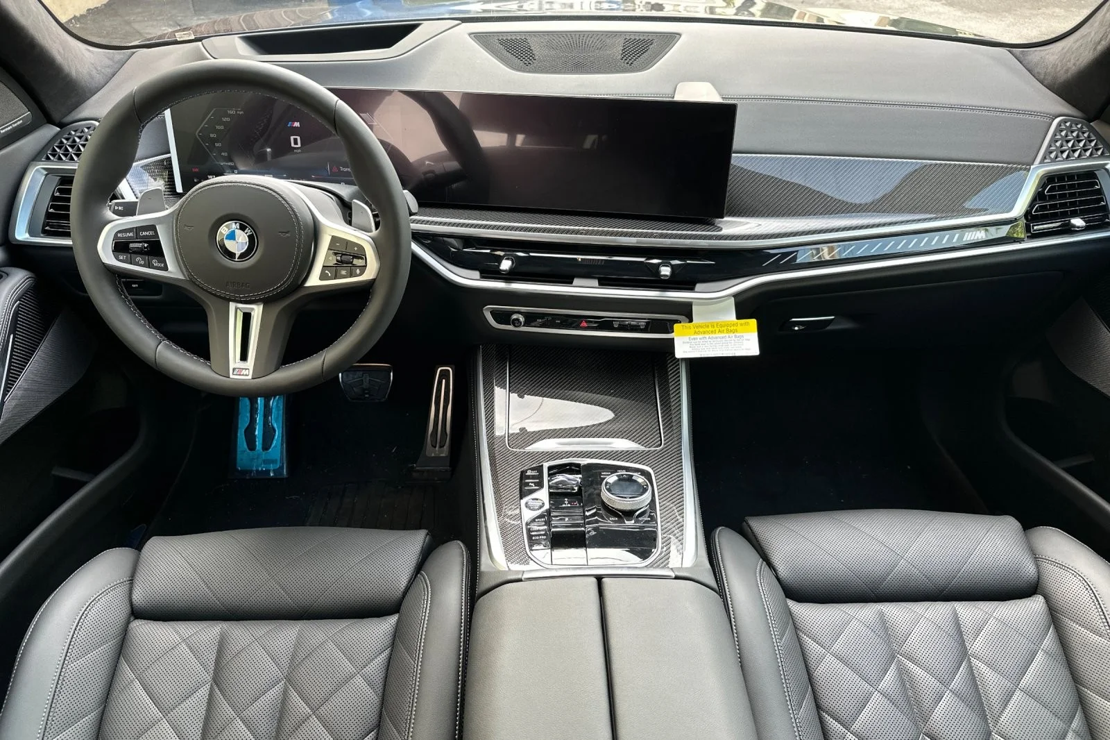 New 2026 Tanzanite Blue II Metallic BMW M60i image 12