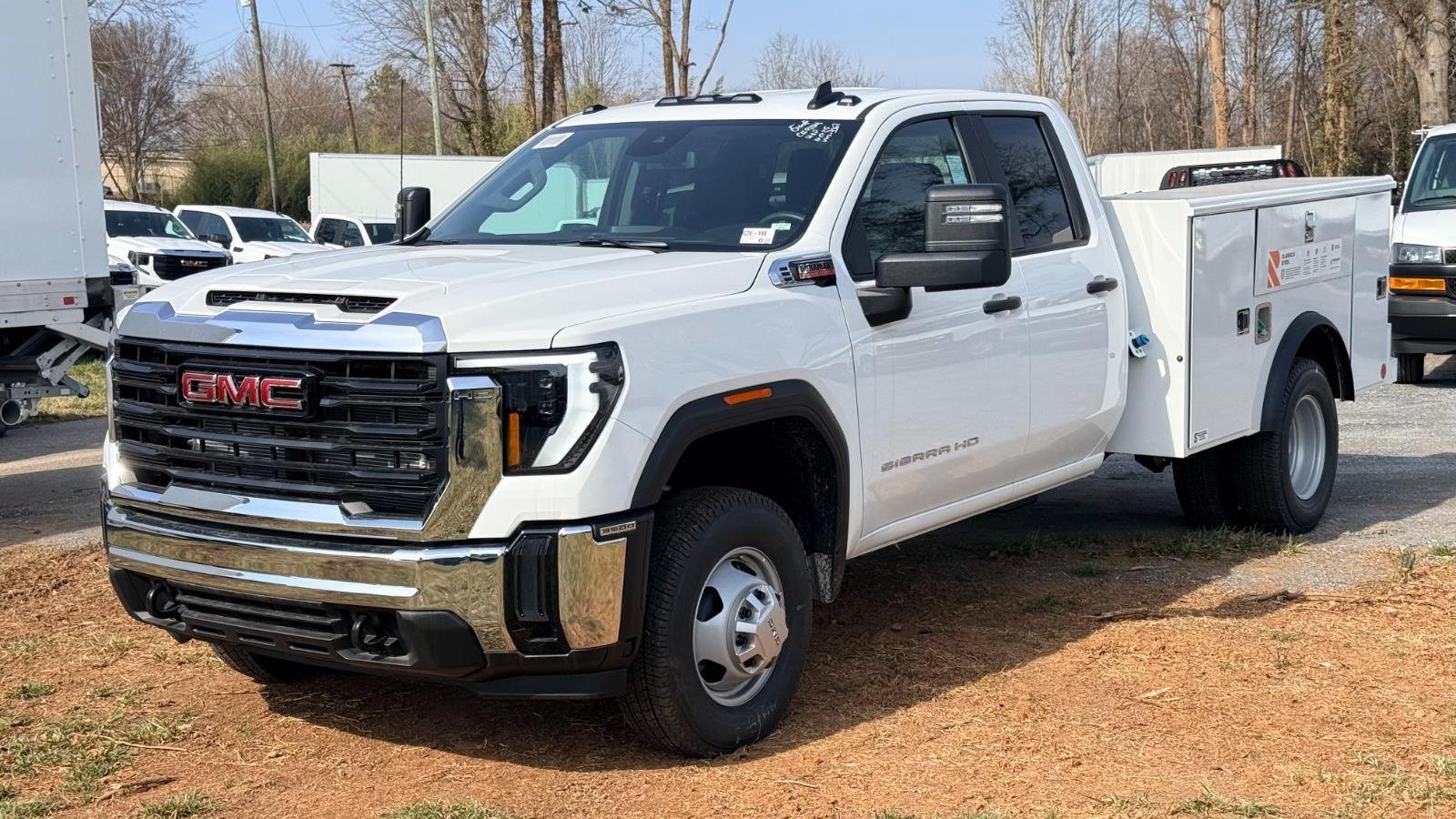 New 2026 Summit White GMC Pro DRW image 2