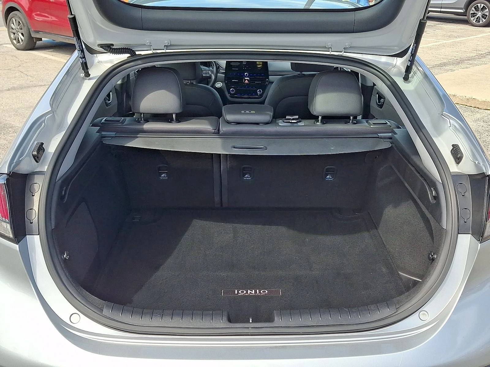 Used 2020 Silver Hyundai Limited image 29