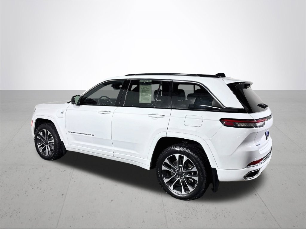 Used 2023 White Jeep Overland 4xe image 8