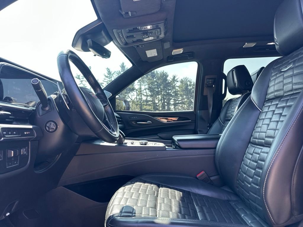 Used 2023 Silver Cadillac V-Series image 15