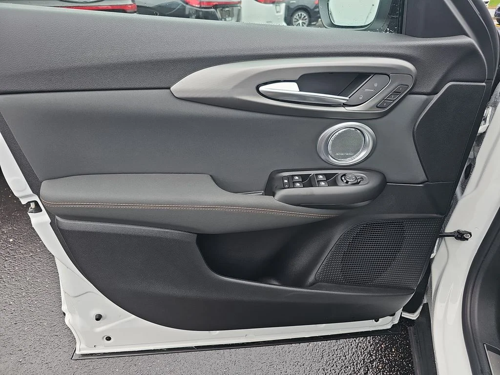 New 2026 Milano White Exterior Paint Alfa Romeo Veloce image 30