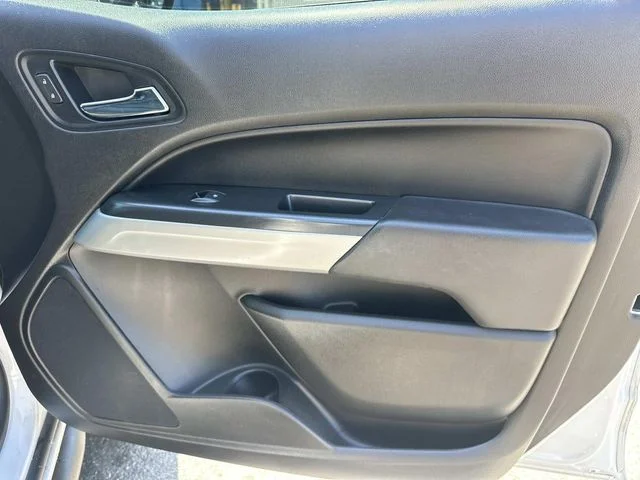 Used 2018 White Chevrolet ZR2 image 12