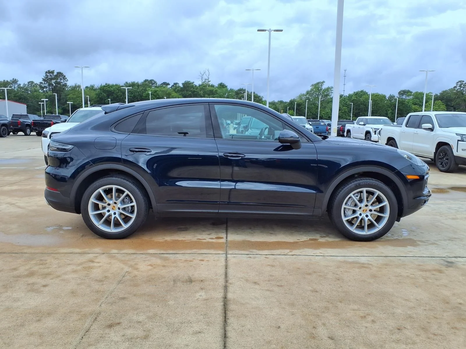 Used 2021 Black Porsche Base image 5