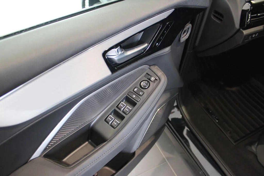 New 2026 Majestic Black Pearl Acura Base image 29