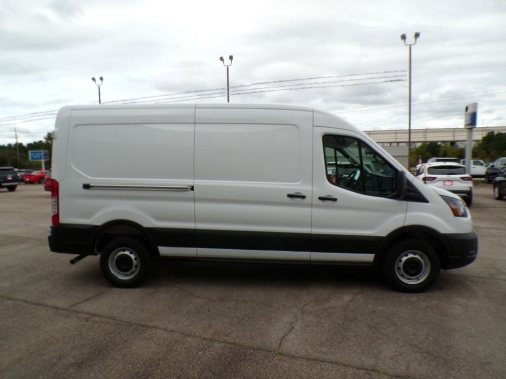 New 2026 Oxford White Ford Cargo Van image 7