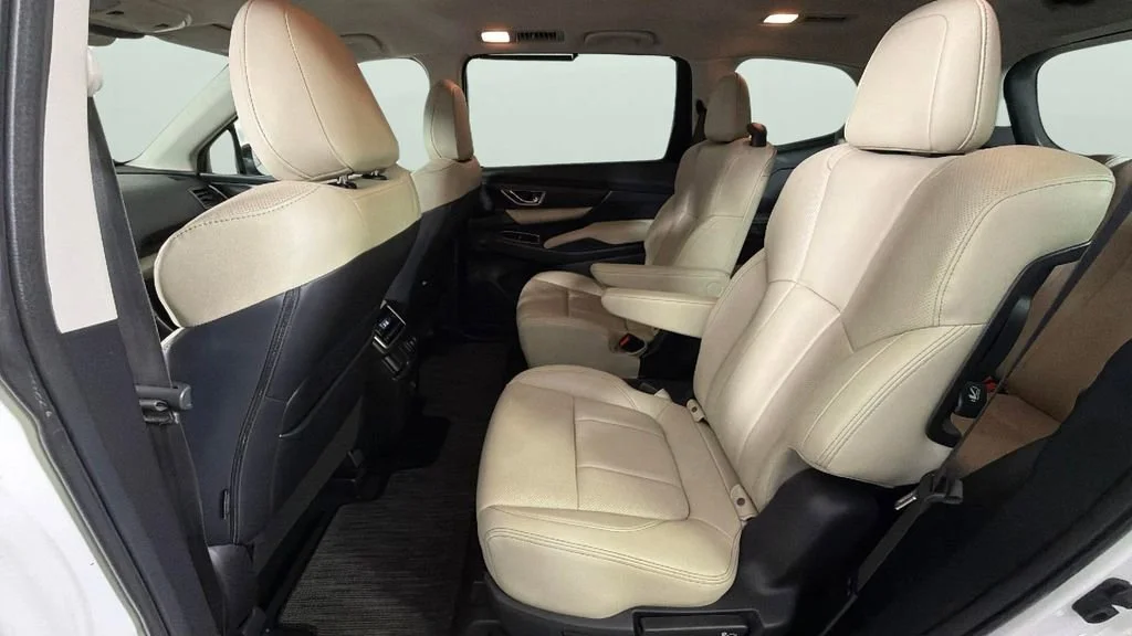 Used 2019 White Subaru Limited image 28