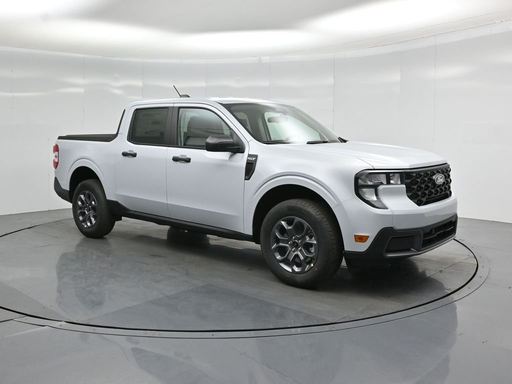 New 2026 Space White Metallic Ford XLT image 18