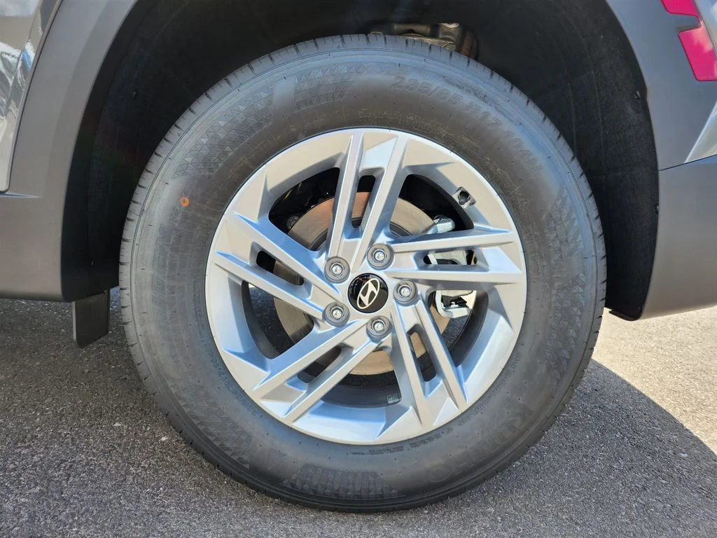 New 2026 Gray Hyundai SE image 32