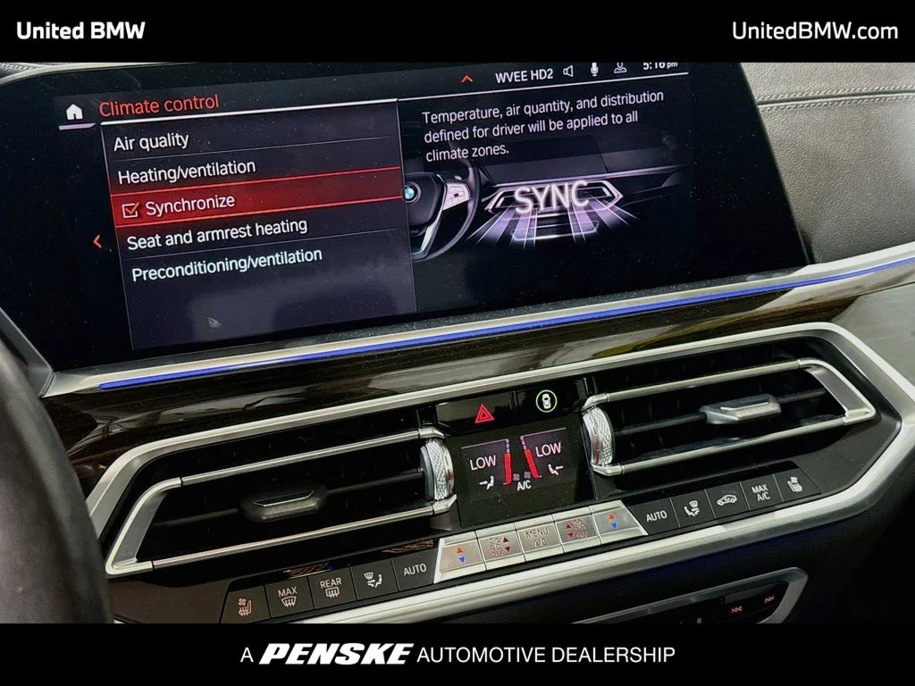 Used 2020 Dark Graphite BMW xDrive40i image 11
